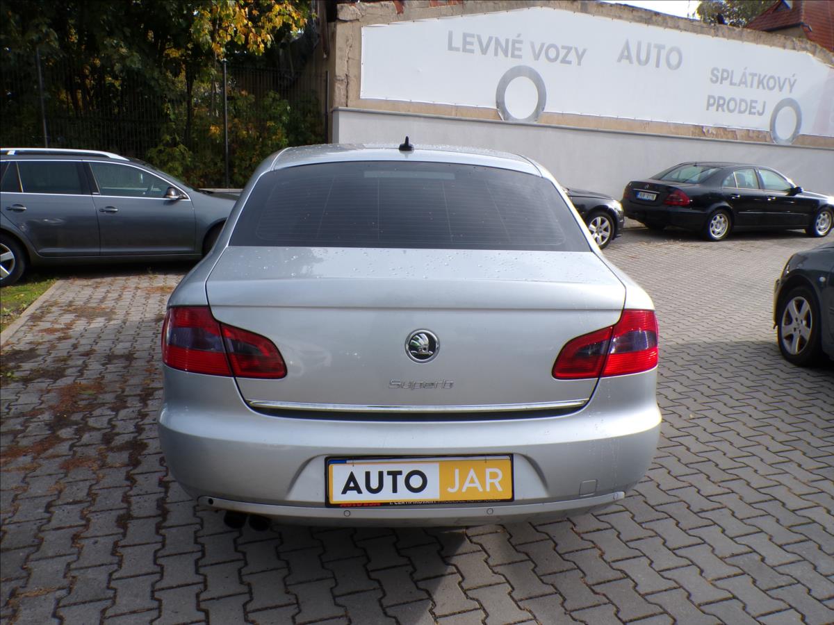 skoda-superb-2-0-tdi-ambition - 4