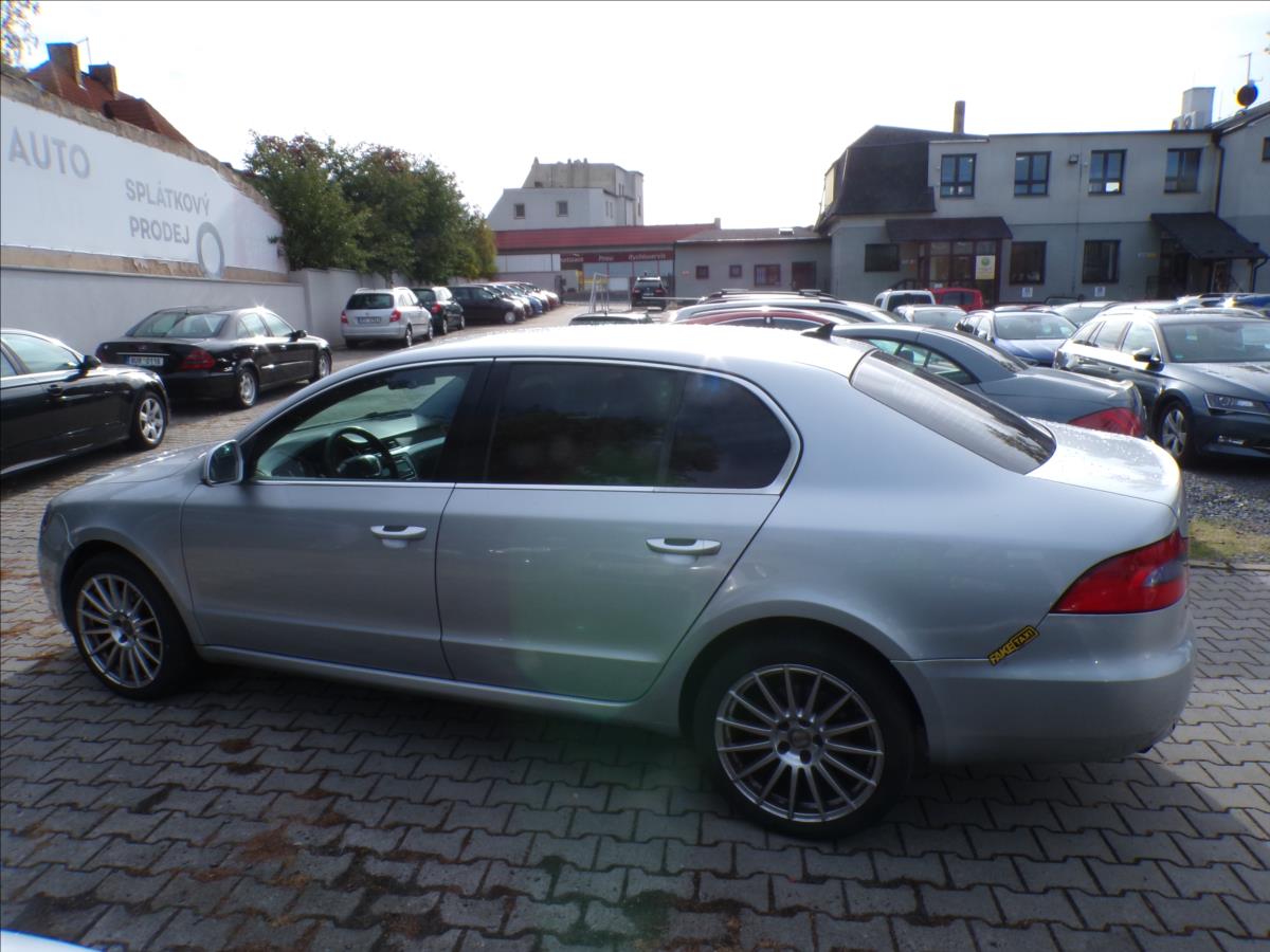 skoda-superb-2-0-tdi-ambition - 5