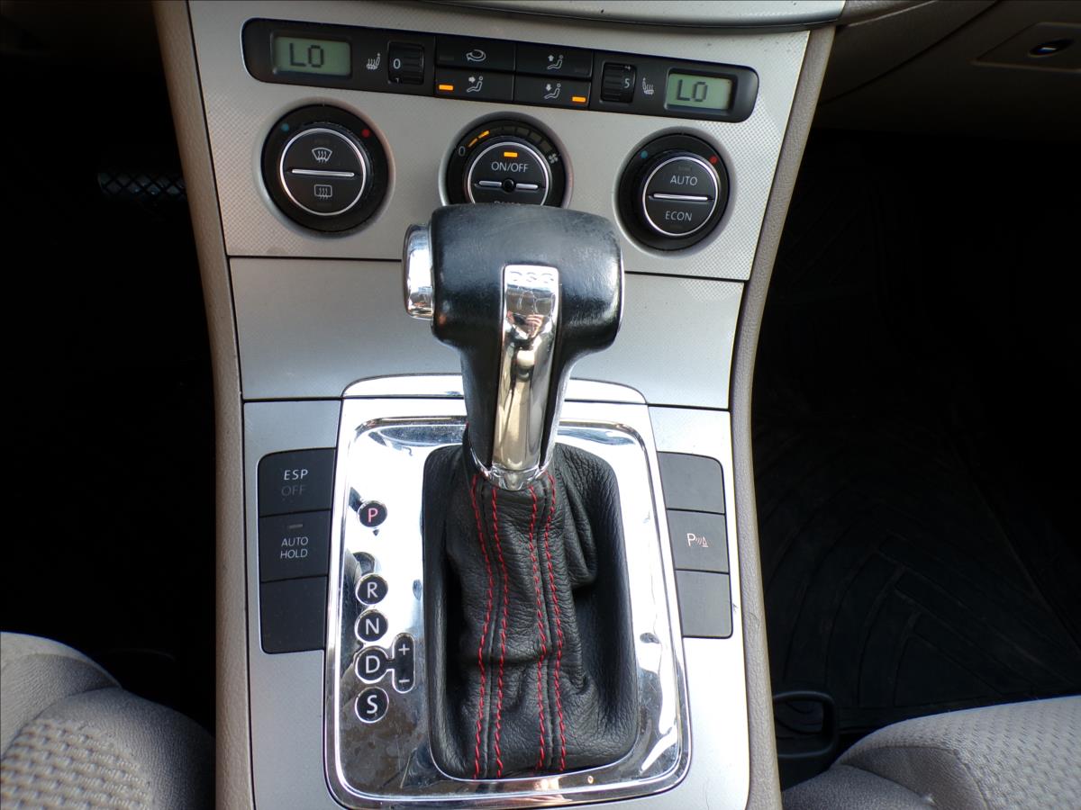 volkswagen-passat-2-0-tdi-dsg - 9