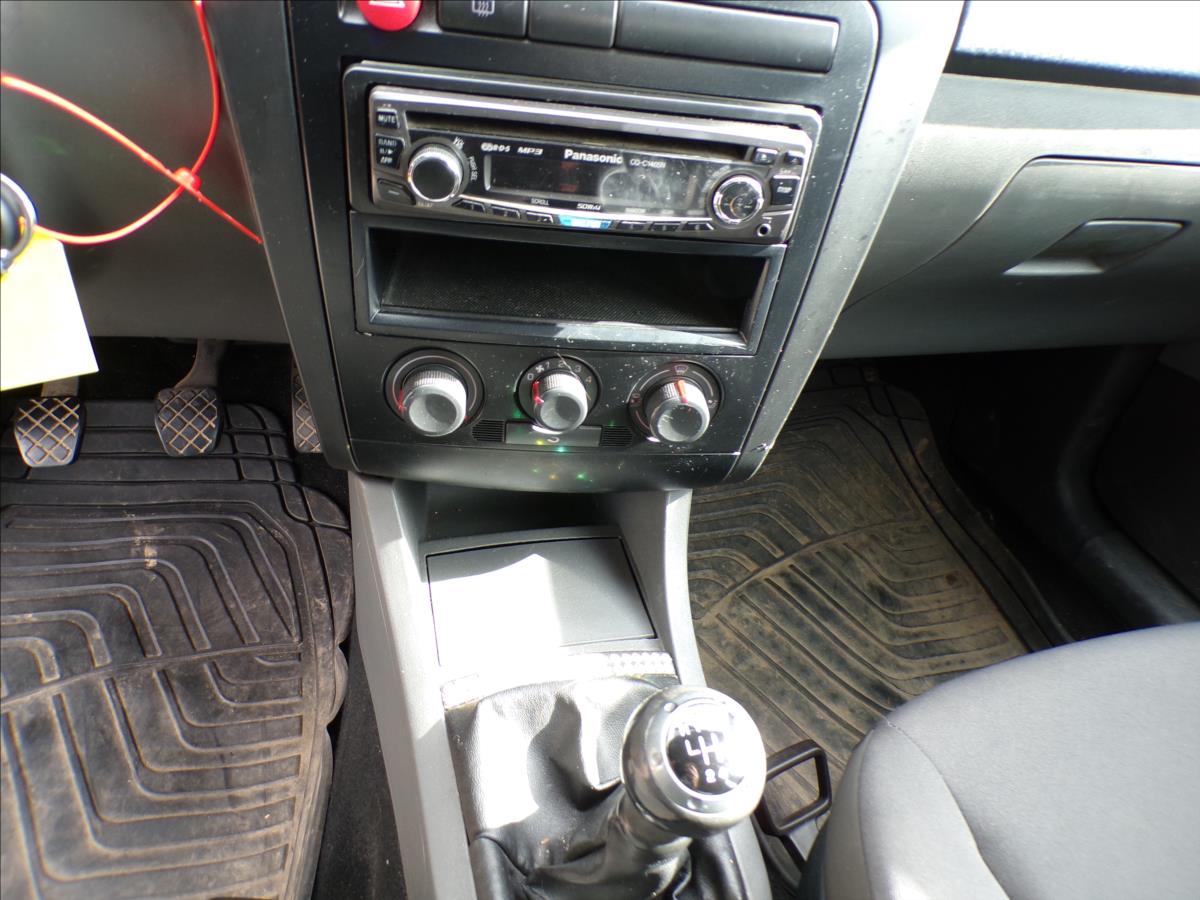 seat-ibiza-1-2-12v - 8