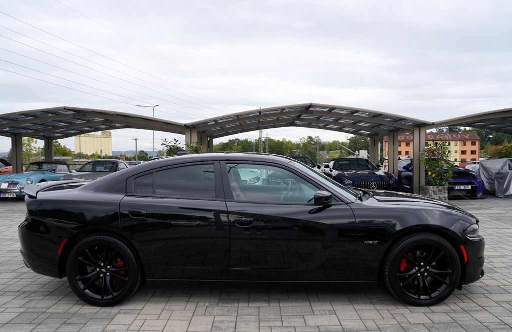 dodge-charger-5-7-v8-hemi-r-t-kuze-at-375-ps - 6