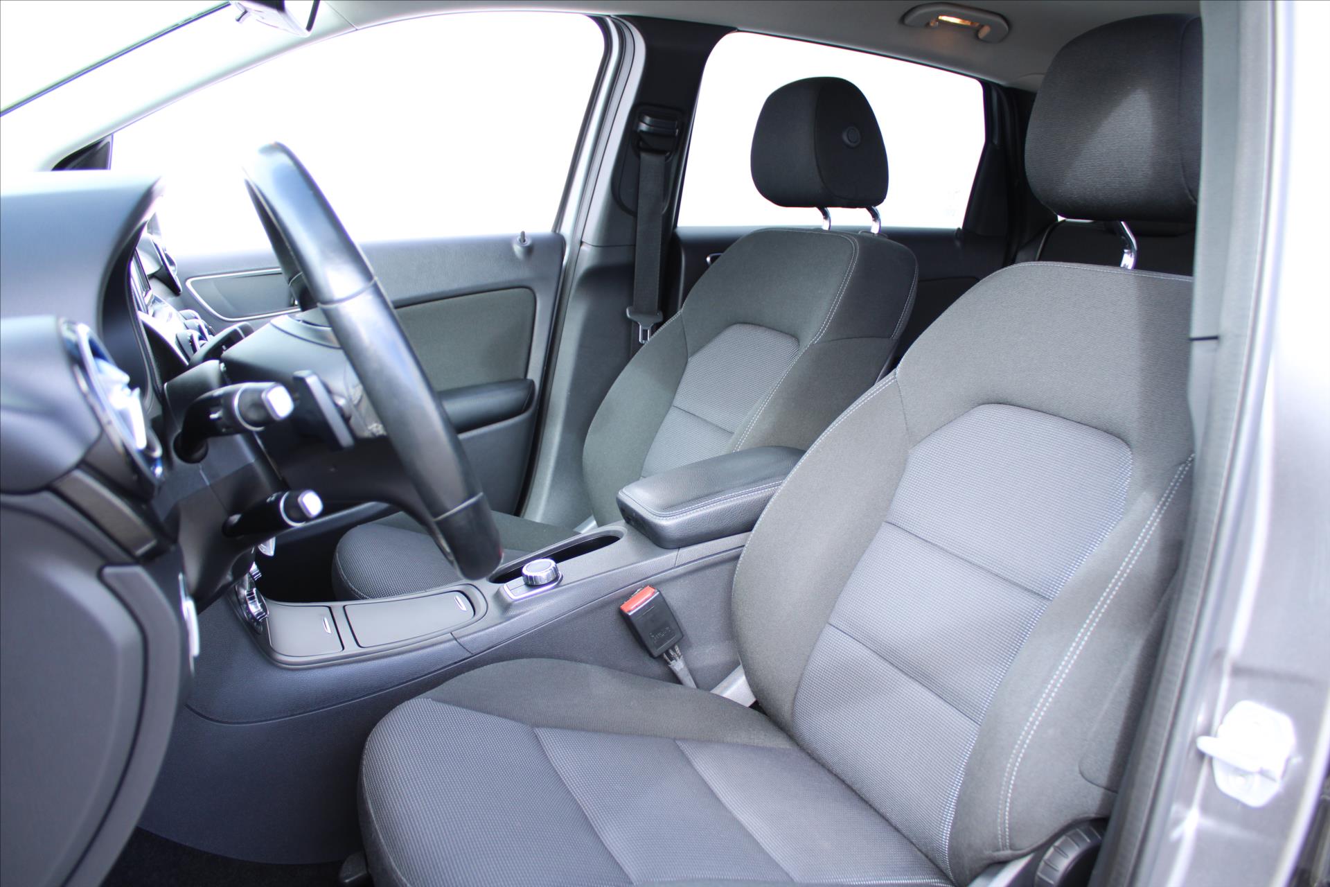 mercedes-benz-tridy-b-220-cdi-125kw-a-t-servis-kniha - 8