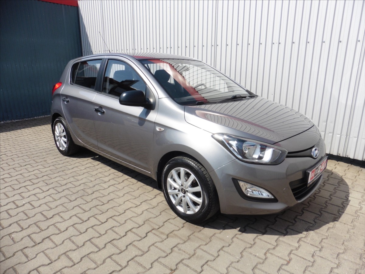 hyundai-i20-1-2i-klima-nove-cr - 1