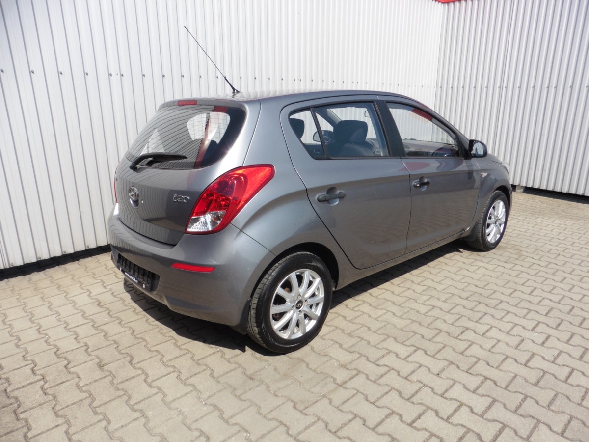 hyundai-i20-1-2i-klima-nove-cr - 3