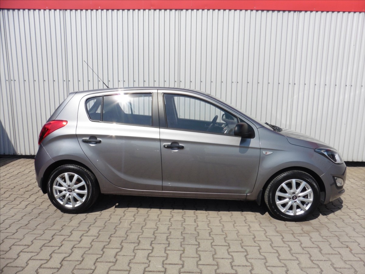 hyundai-i20-1-2i-klima-nove-cr - 5