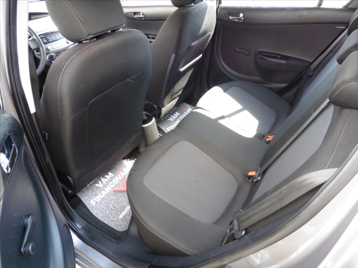hyundai-i20-1-2i-klima-nove-cr - 7