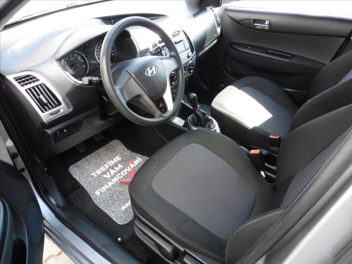 hyundai-i20-1-2i-klima-nove-cr - 8