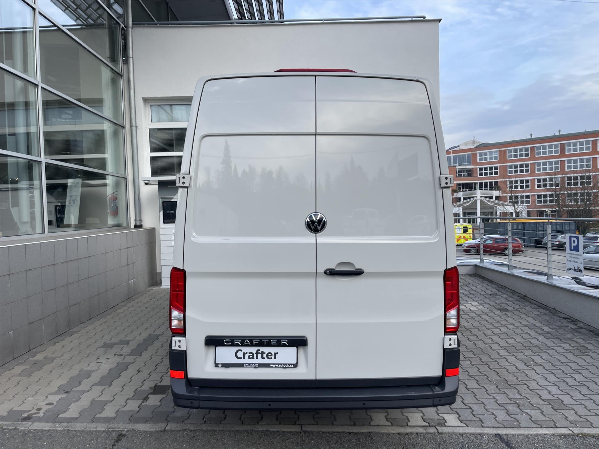 volkswagen-crafter-35-130kw-8au-fwd-sr - 3