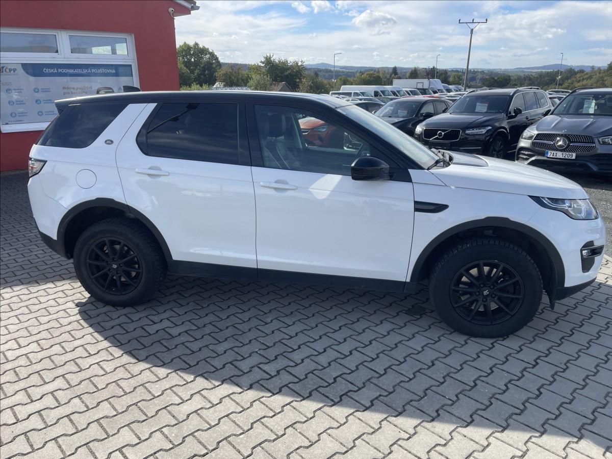 land-rover-discovery-2-0-d-110-kw-awd-automat-tz-krasne - 8