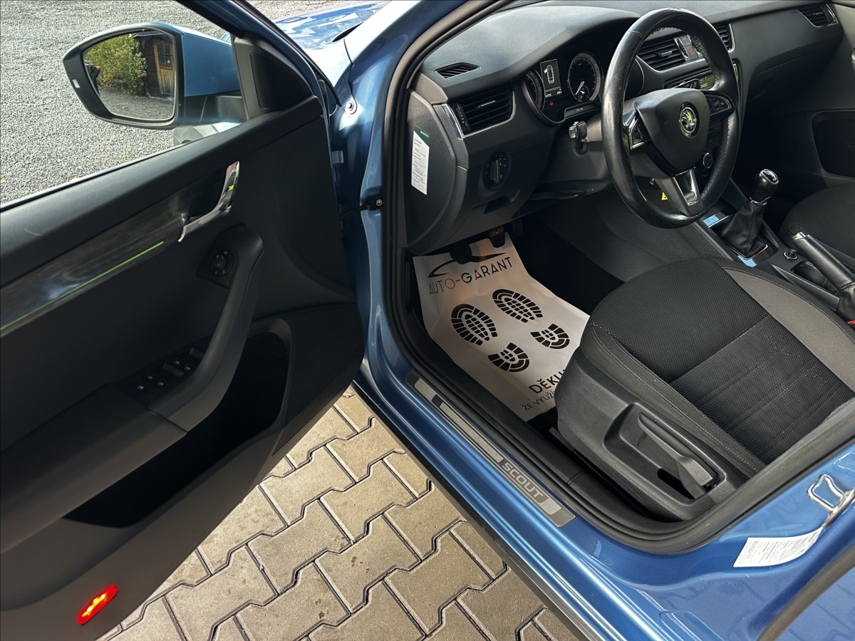 skoda-octavia-2-0-tdi-110kw-4x4-scout-manual - 5