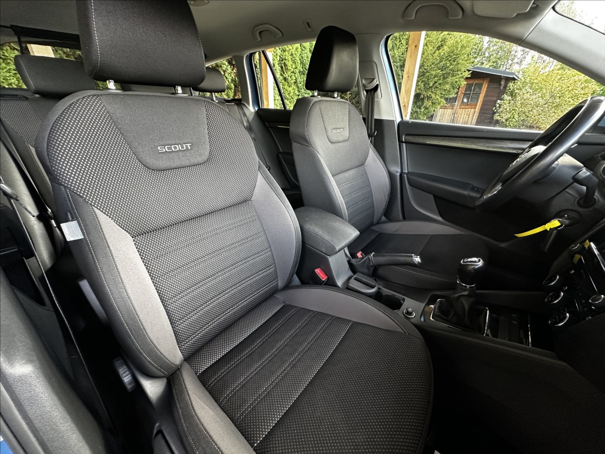 skoda-octavia-2-0-tdi-110kw-4x4-scout-manual - 9