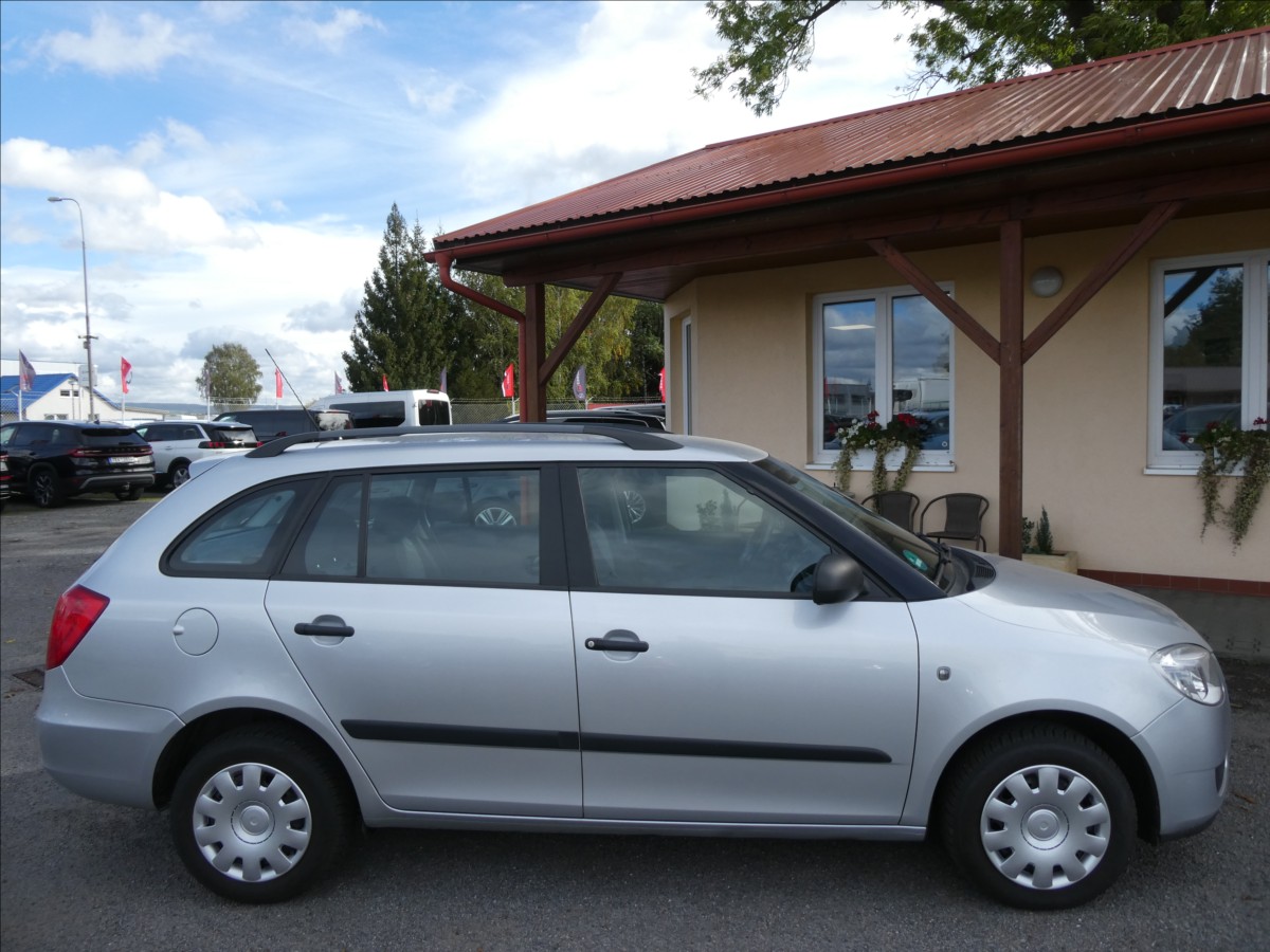 skoda-fabia-1-4-16v-63kw-zaves-serviska - 9