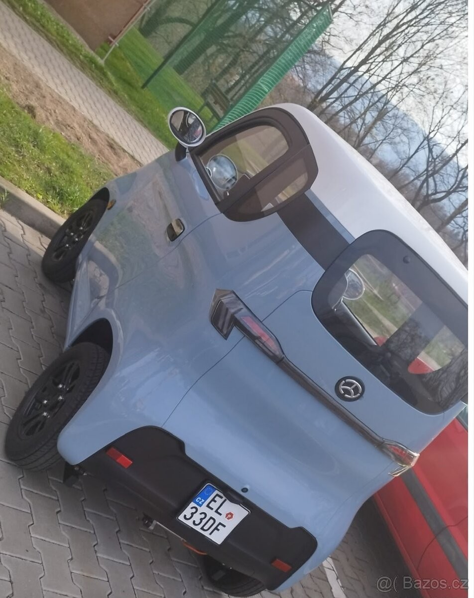 leramotors-e-car-e4 - 1