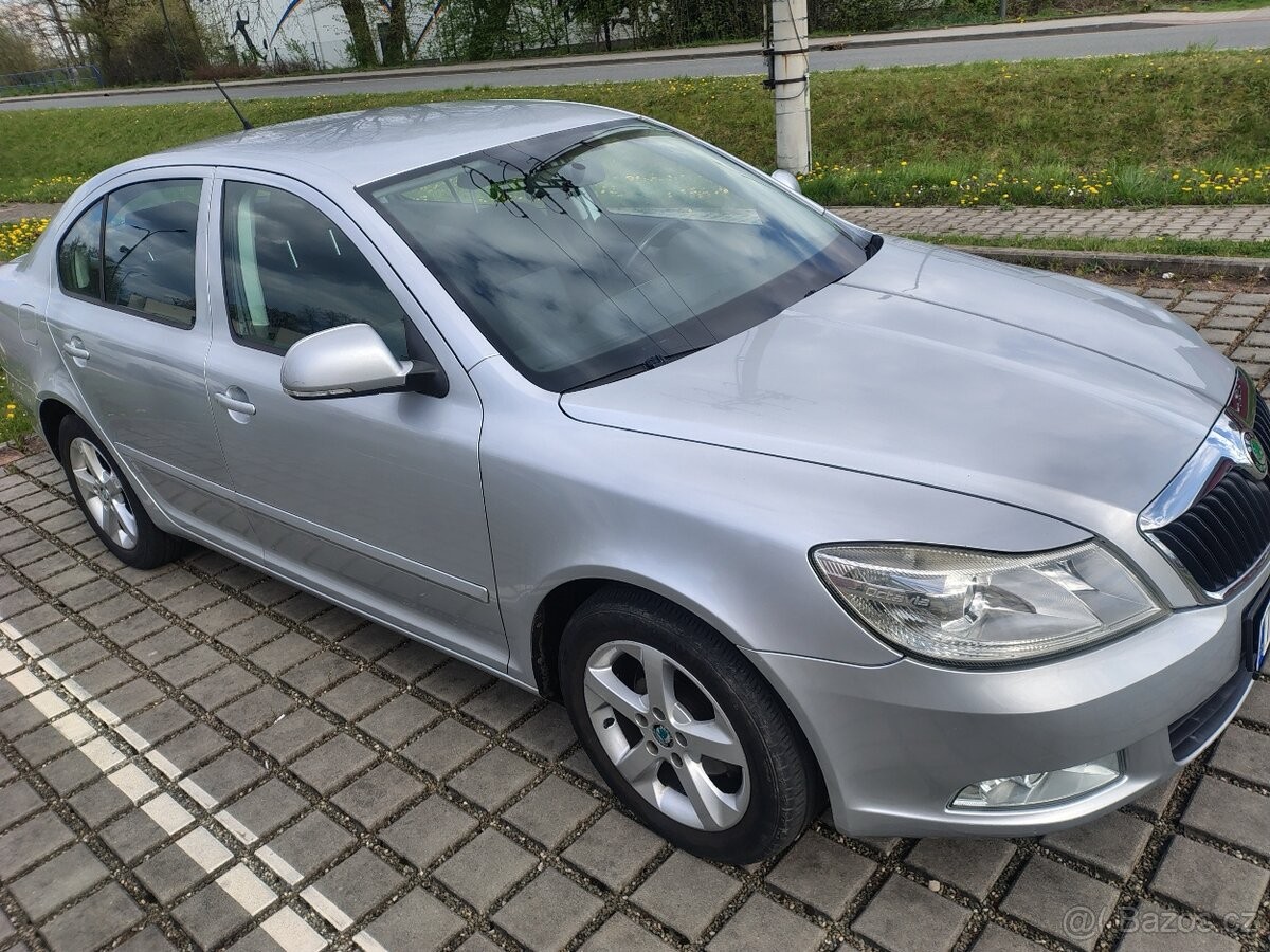 Škoda Octavia 1,6   77 kW,2011,STK 10/2028