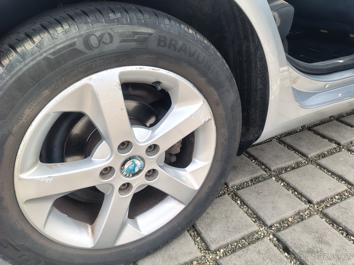 skoda-octavia-1-6-77-kw-2011-stk-10-2028 - 3