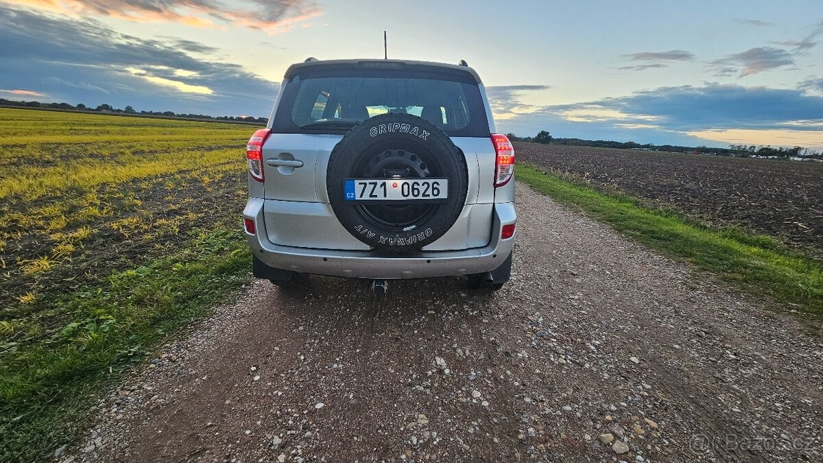 toyota-rav4-2-2-2009 - 1