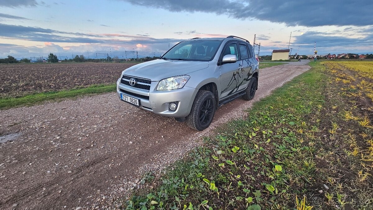 toyota-rav4-2-2-2009 - 2