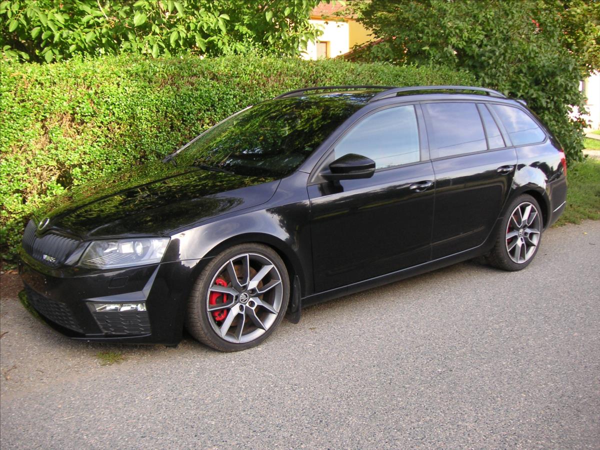 Škoda Octavia 2,0 TDI RS DSG  III