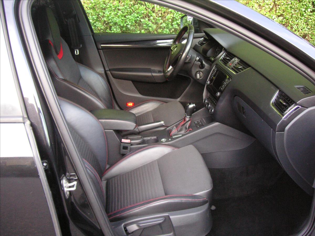 skoda-octavia-2-0-tdi-rs-dsg-iii - 7