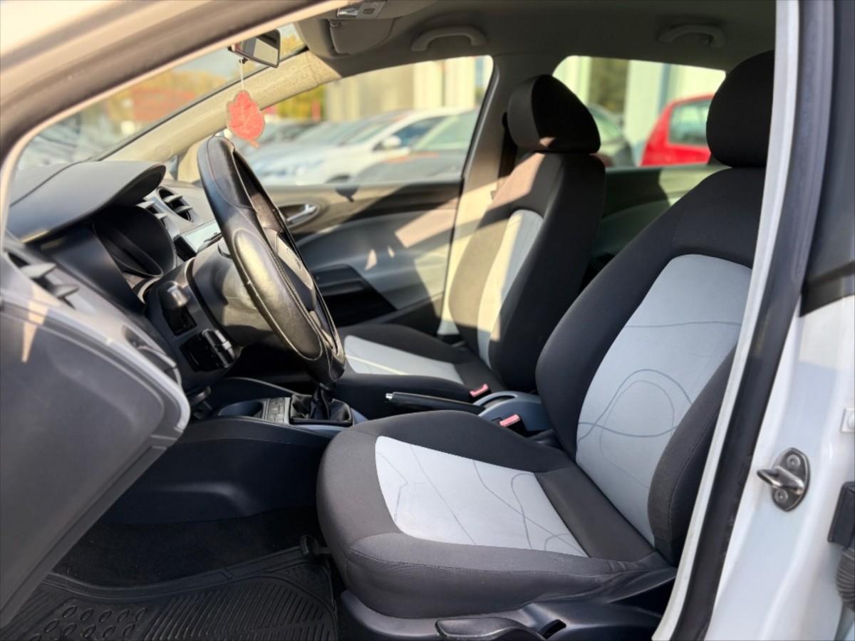 seat-ibiza-1-4-tsi-combi - 9