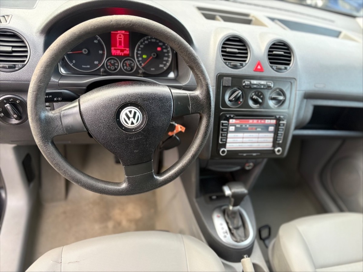 volkswagen-caddy-1-9-tdi-automat - 8
