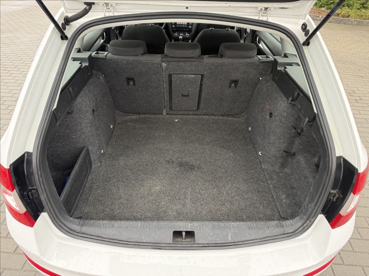 skoda-octavia-1-8-tsi-132kw-4x4-dsg-odp-dph - 8