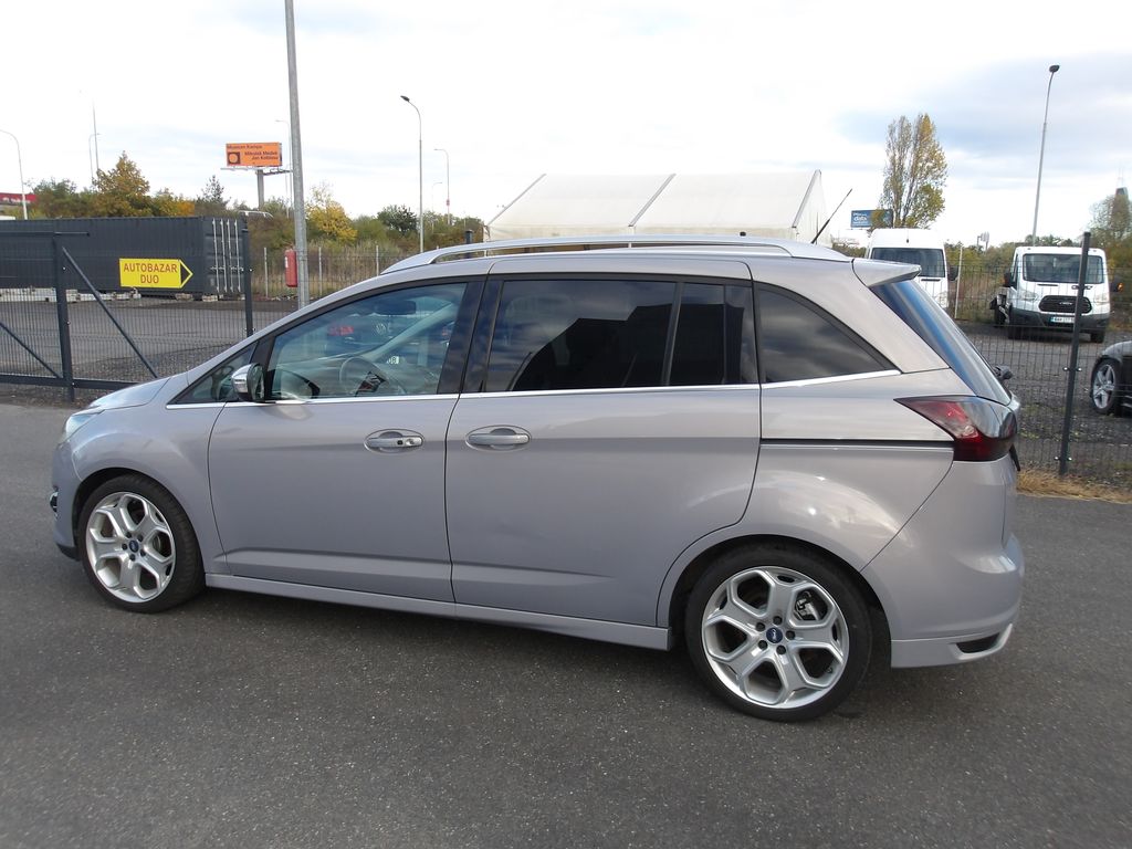 ford-grand-c-max-1-6tdci-krasavec-7-mist - 3