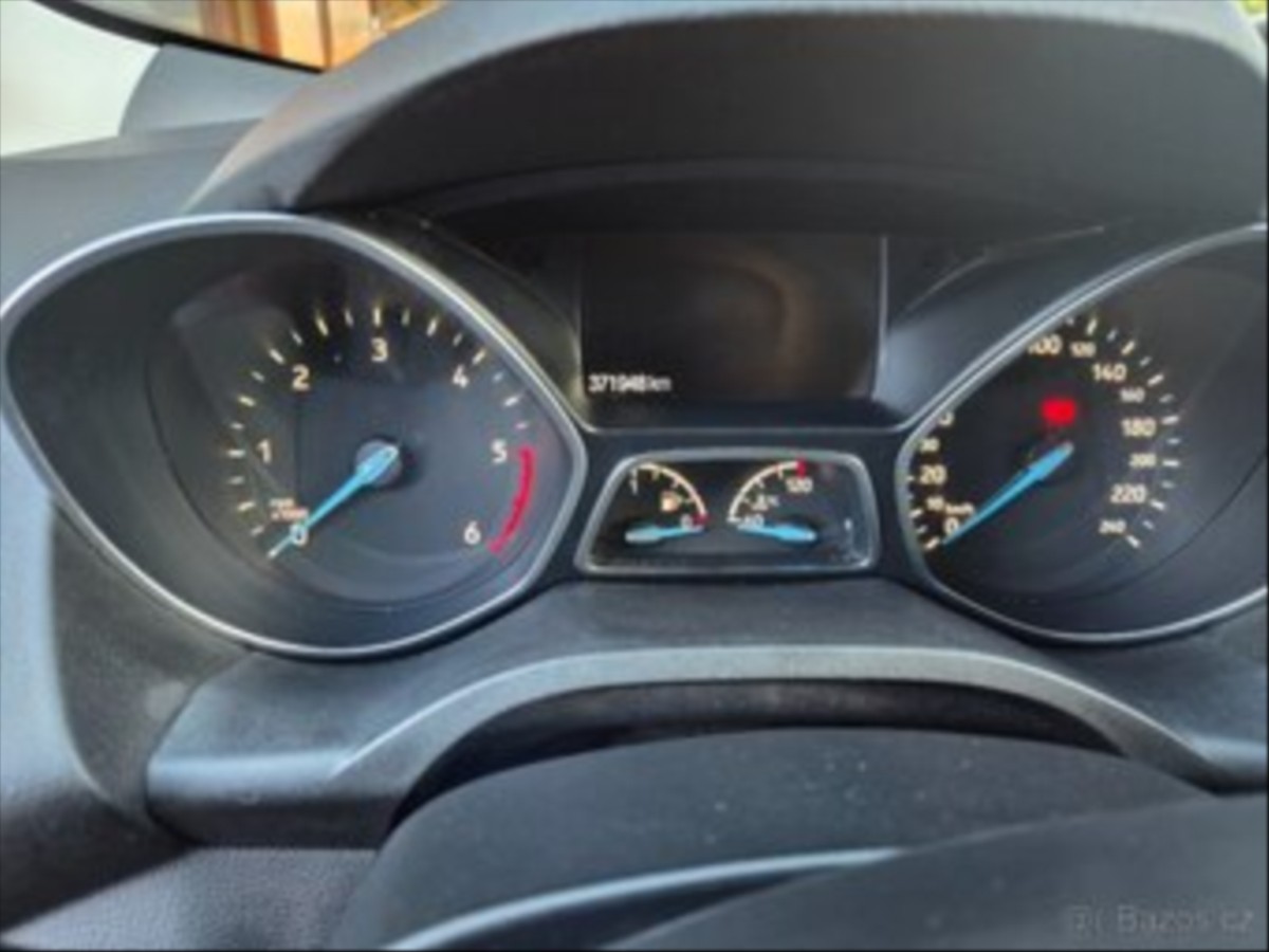 ford-kuga-2-0-tdi-132-kw-4x4-automat - 3