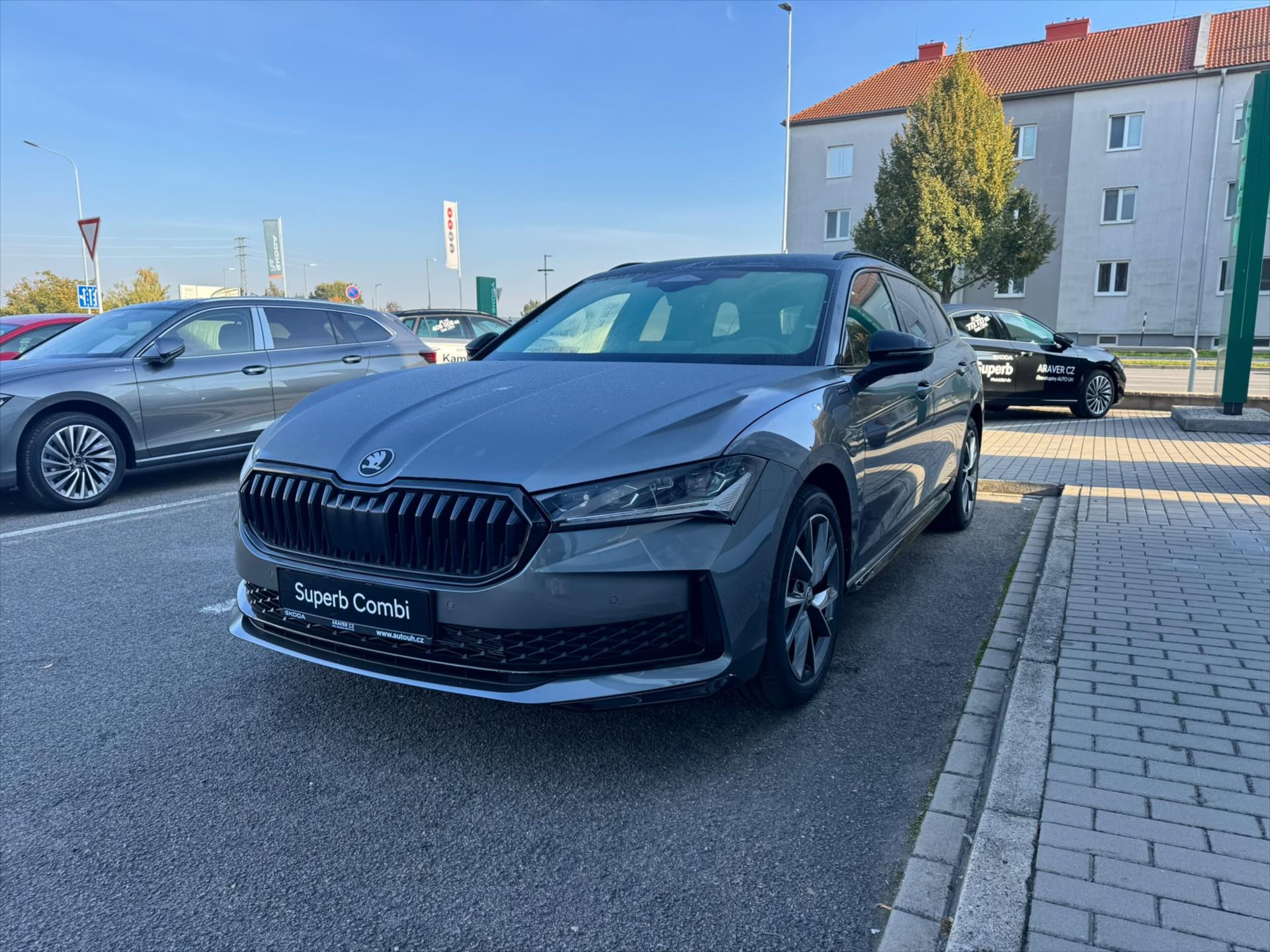 skoda-superb-1-5-tsi-iv-150-kw-sportline - 2