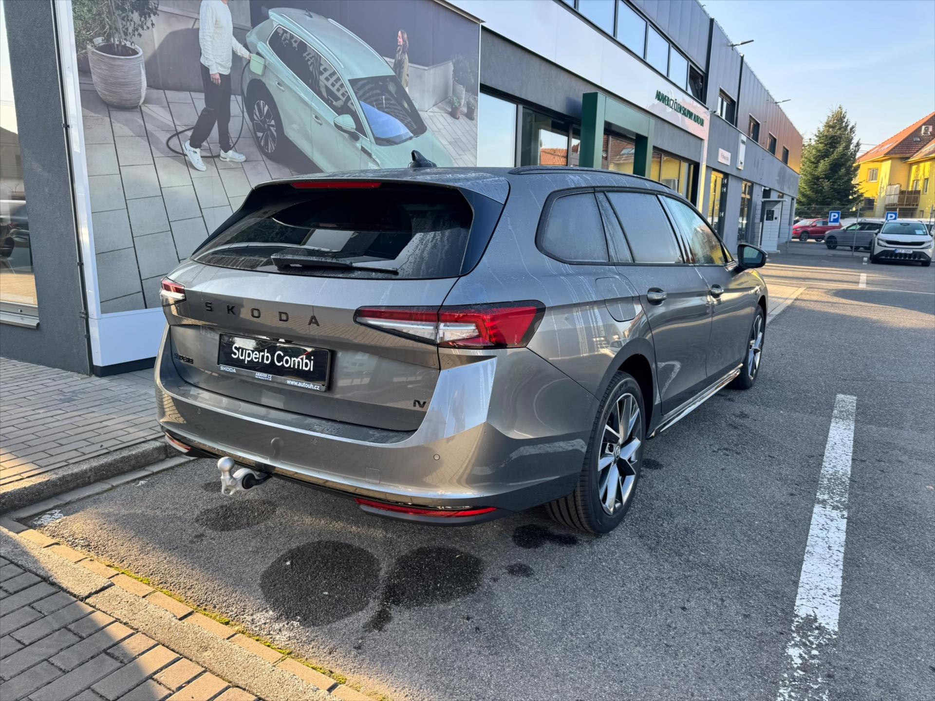 skoda-superb-1-5-tsi-iv-150-kw-sportline - 4