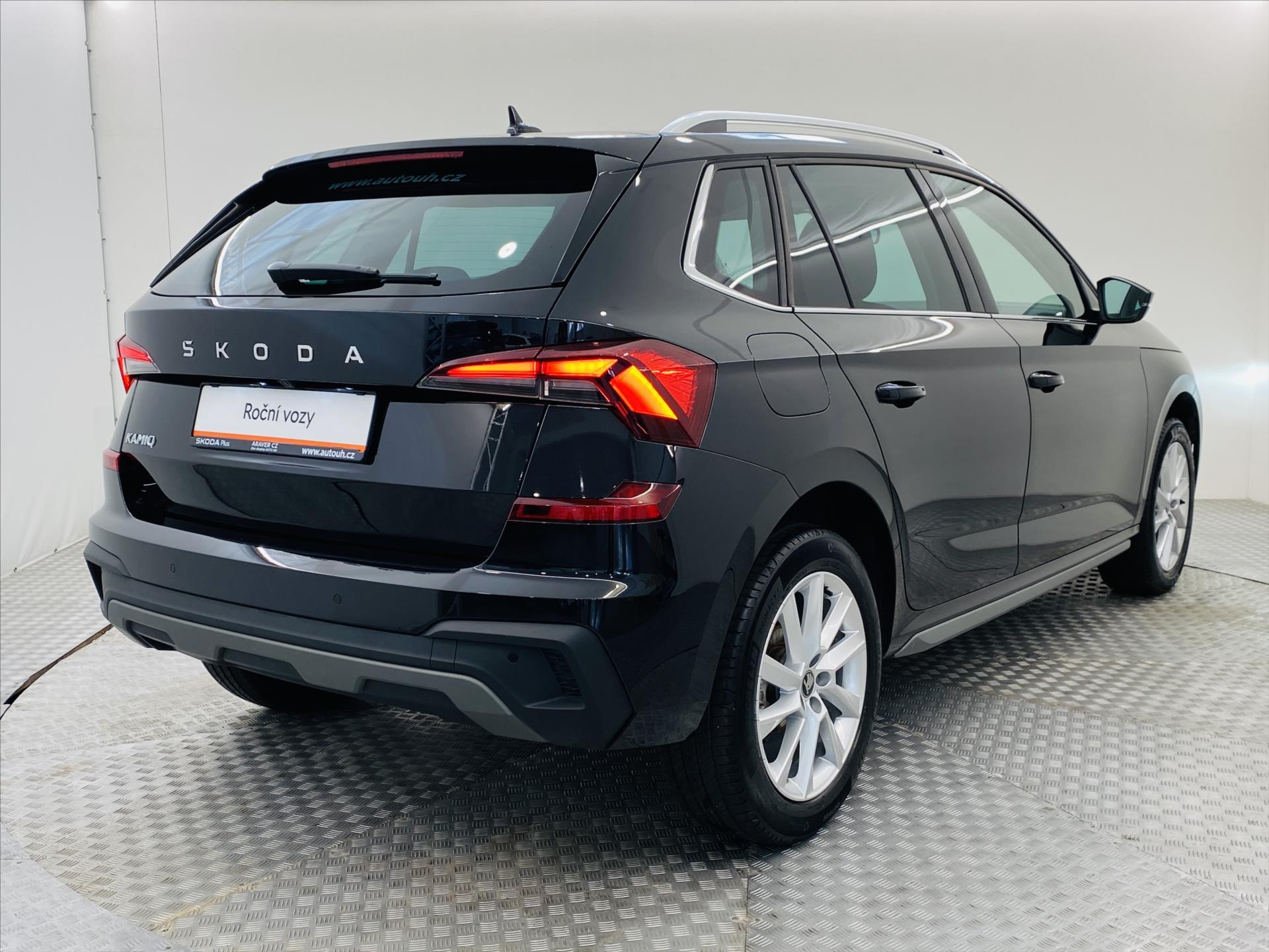 skoda-kamiq-1-0-tsi-85kw-dsg-top-selection - 1