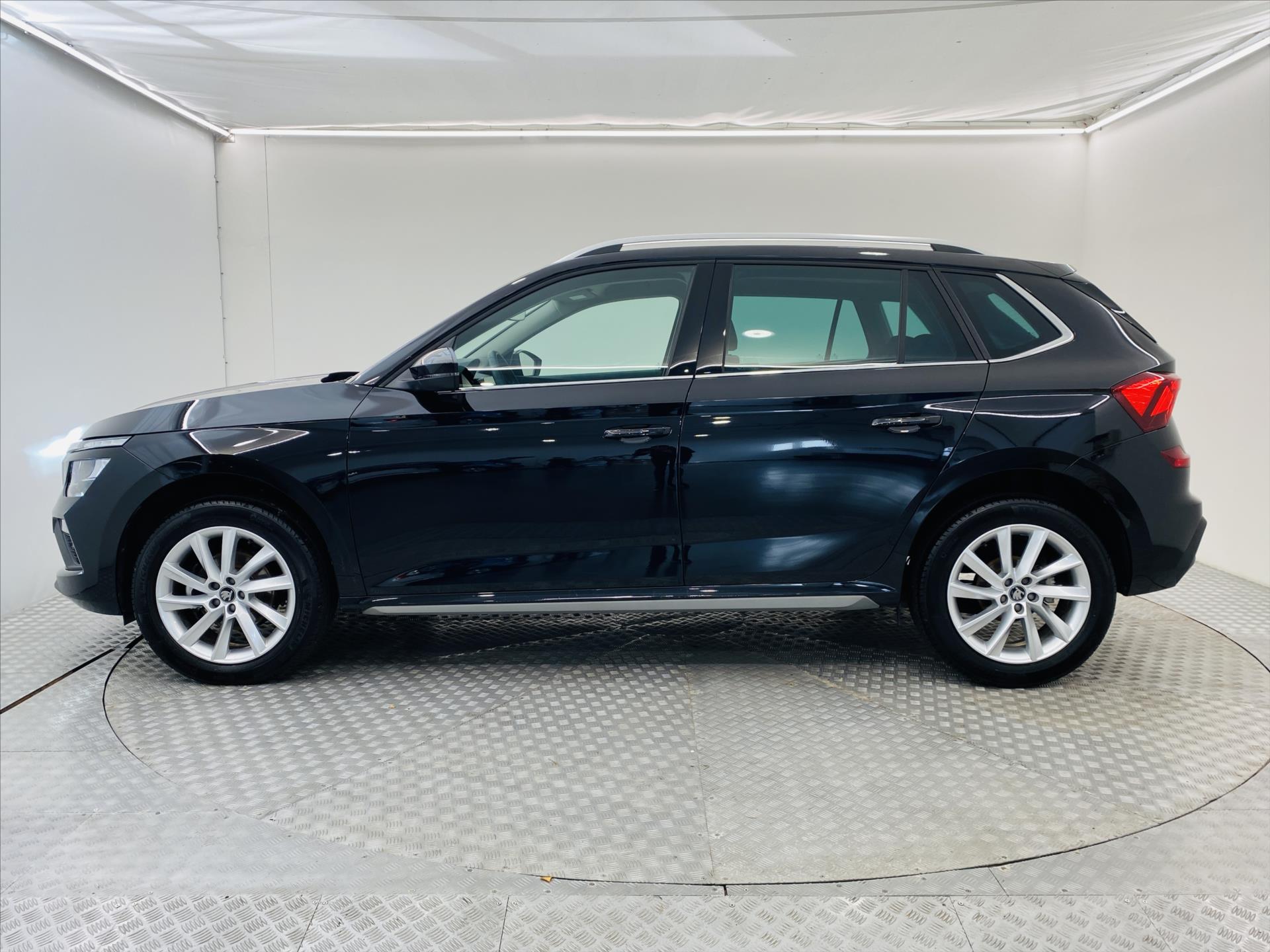 skoda-kamiq-1-0-tsi-85kw-dsg-top-selection - 2
