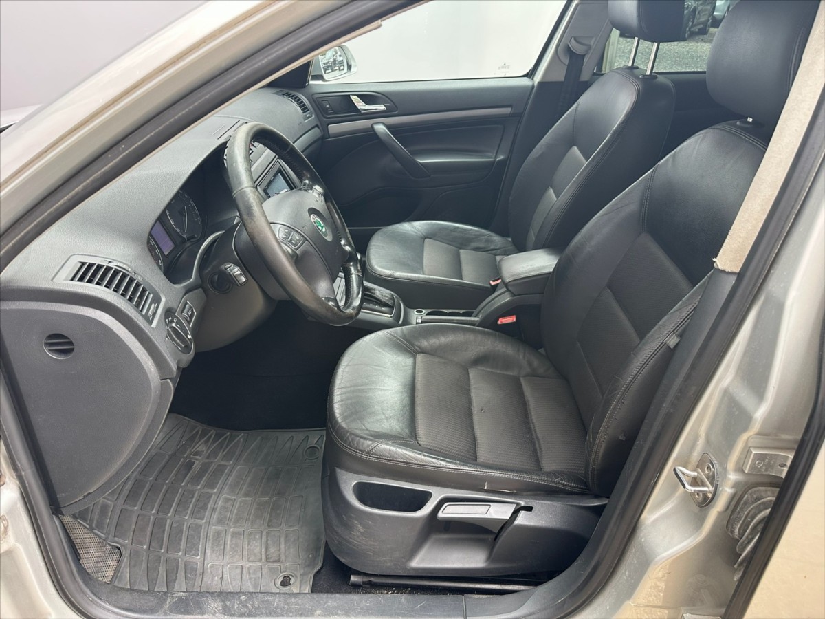 skoda-octavia-2-0-tdi-103kw-dsg - 8
