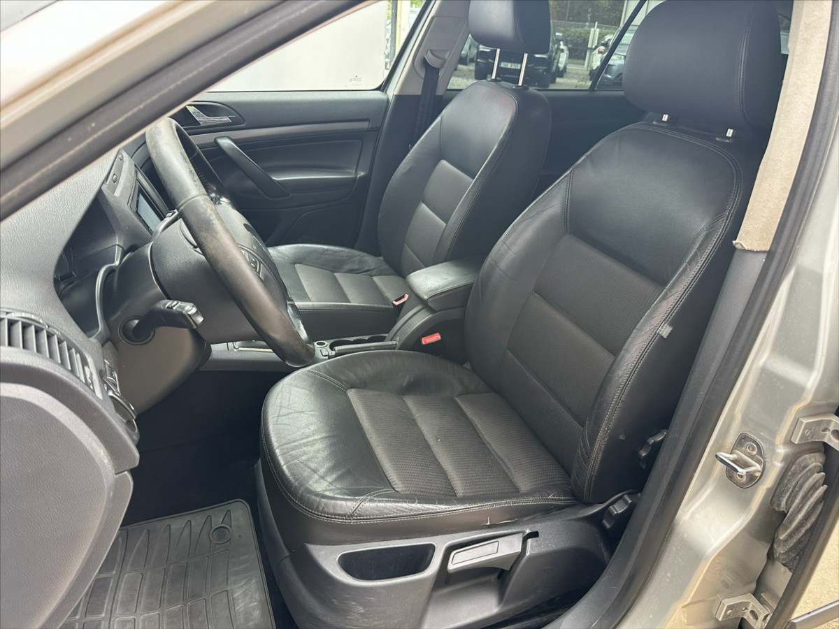 skoda-octavia-2-0-tdi-103kw-dsg - 9