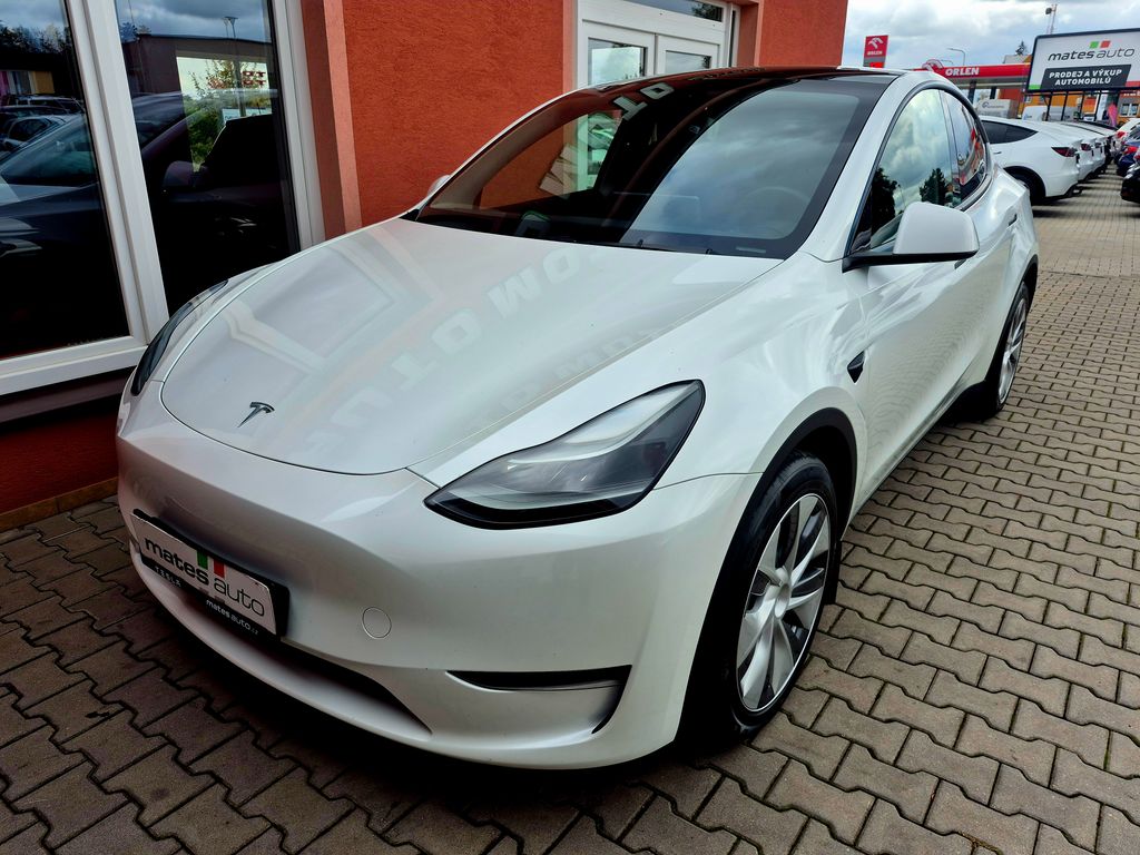 Tesla Model Y Long Range Dual Motor 378 KW  Berlín (odpočet