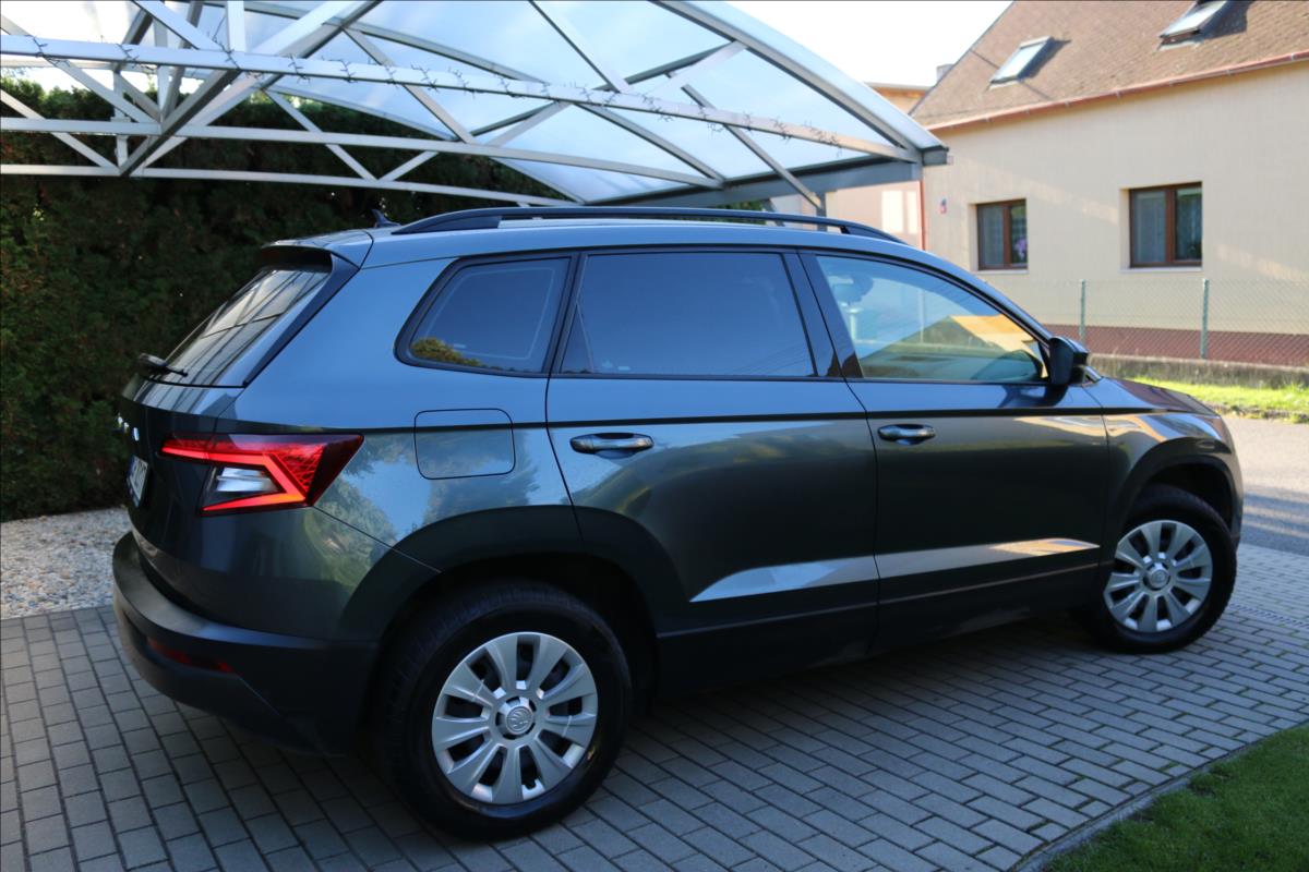 skoda-karoq-1-0-85kw-cr-45000-km - 3