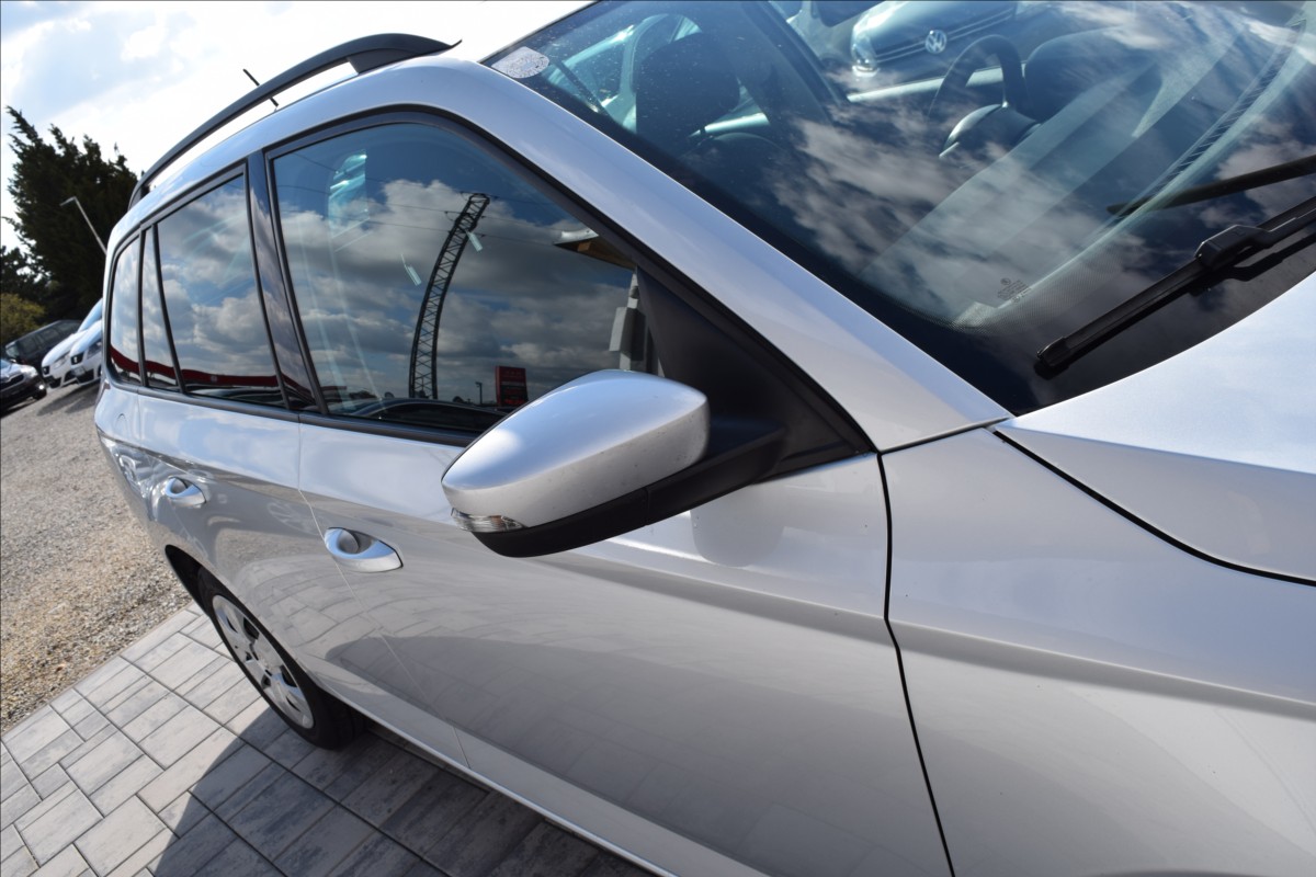 skoda-fabia-1-0-mpi-55kw-po-servise-vyhrev - 4
