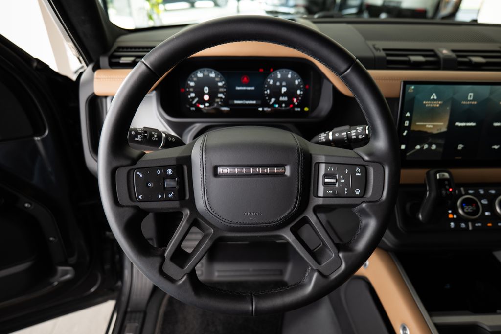 land-rover-defender-110-v8-p425-x-matne-ppf-meridian-pano-360 - 5