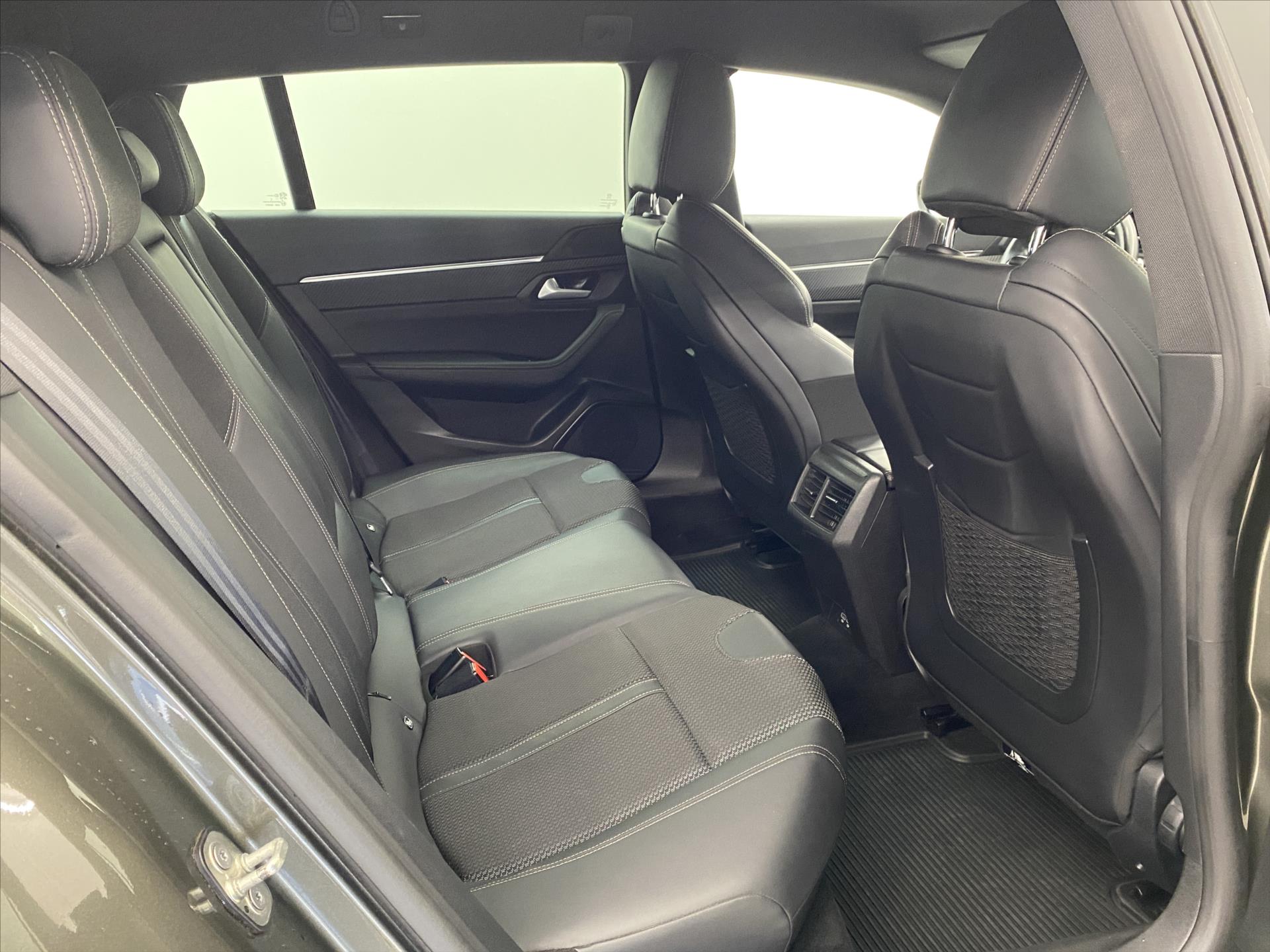 peugeot-508-2-0-hdi-sw-gt-line-120kw-aut - 6