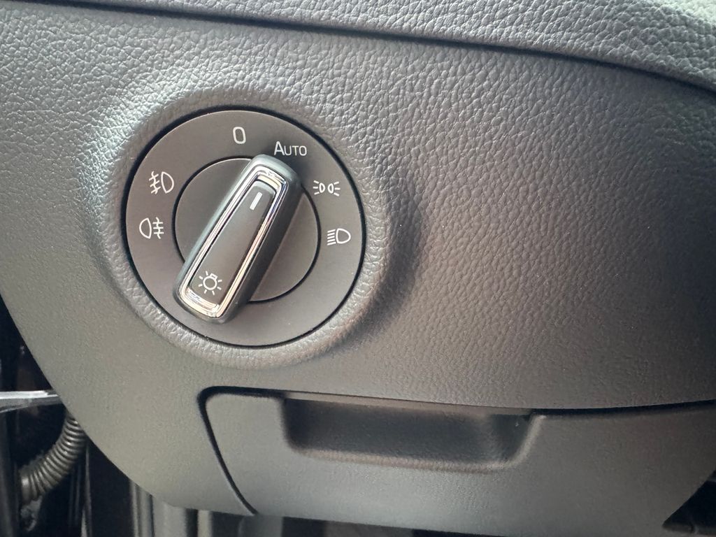 skoda-superb-combi-2-0-tdi-dsg-sportline - 7