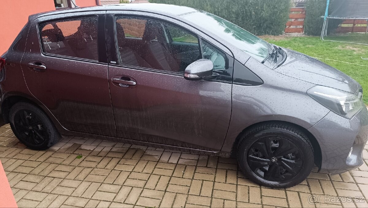 toyota-yaris-1-3 - 1