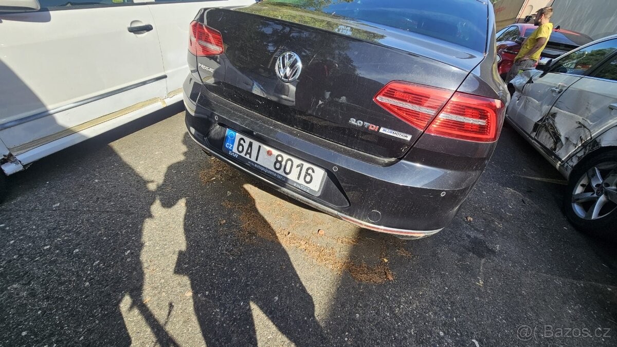 volkswagen-passat-140-kw-r-line-packet - 8