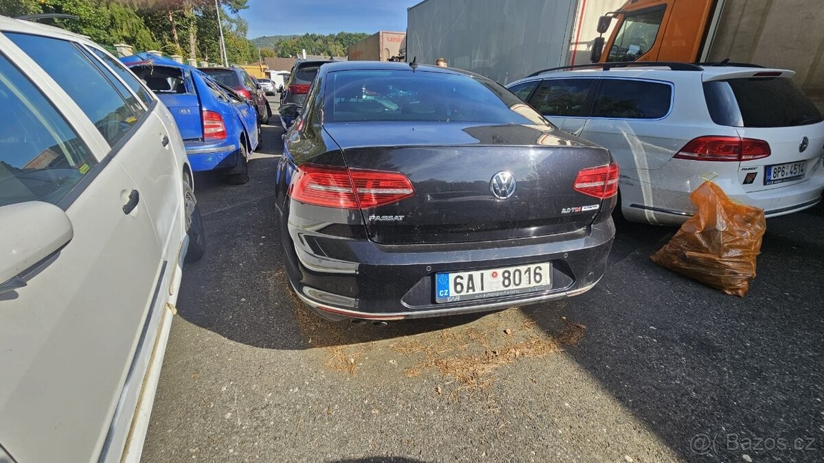 volkswagen-passat-140-kw-r-line-packet - 9