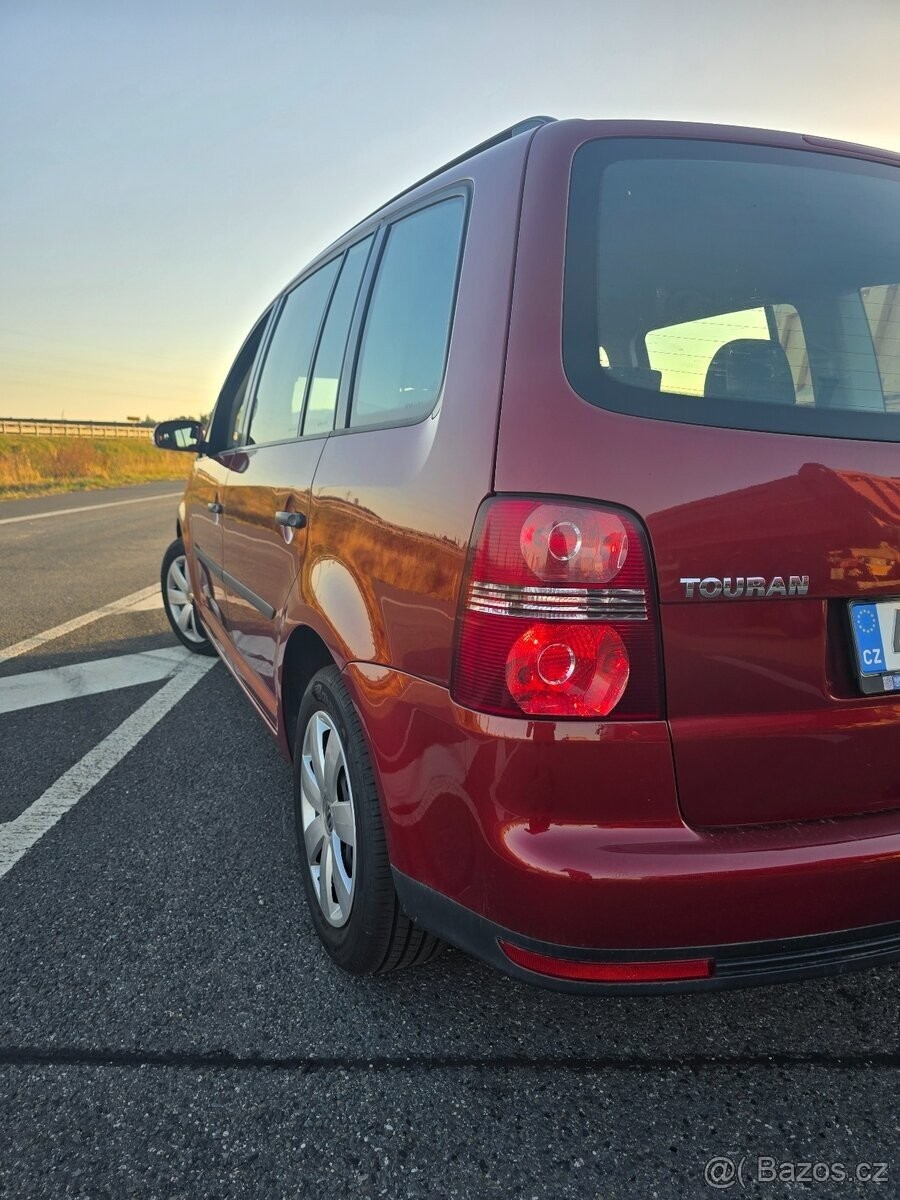 volkswagen-touran-1-4-tsi-103kw - 2