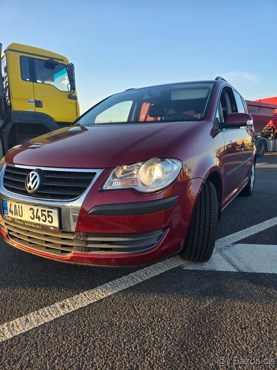 volkswagen-touran-1-4-tsi-103kw - 3
