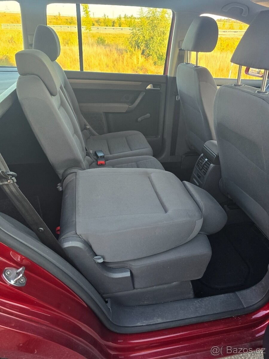 volkswagen-touran-1-4-tsi-103kw - 6