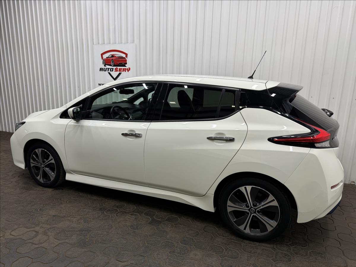 nissan-leaf-n-connecta-110kw-soh-91 - 4