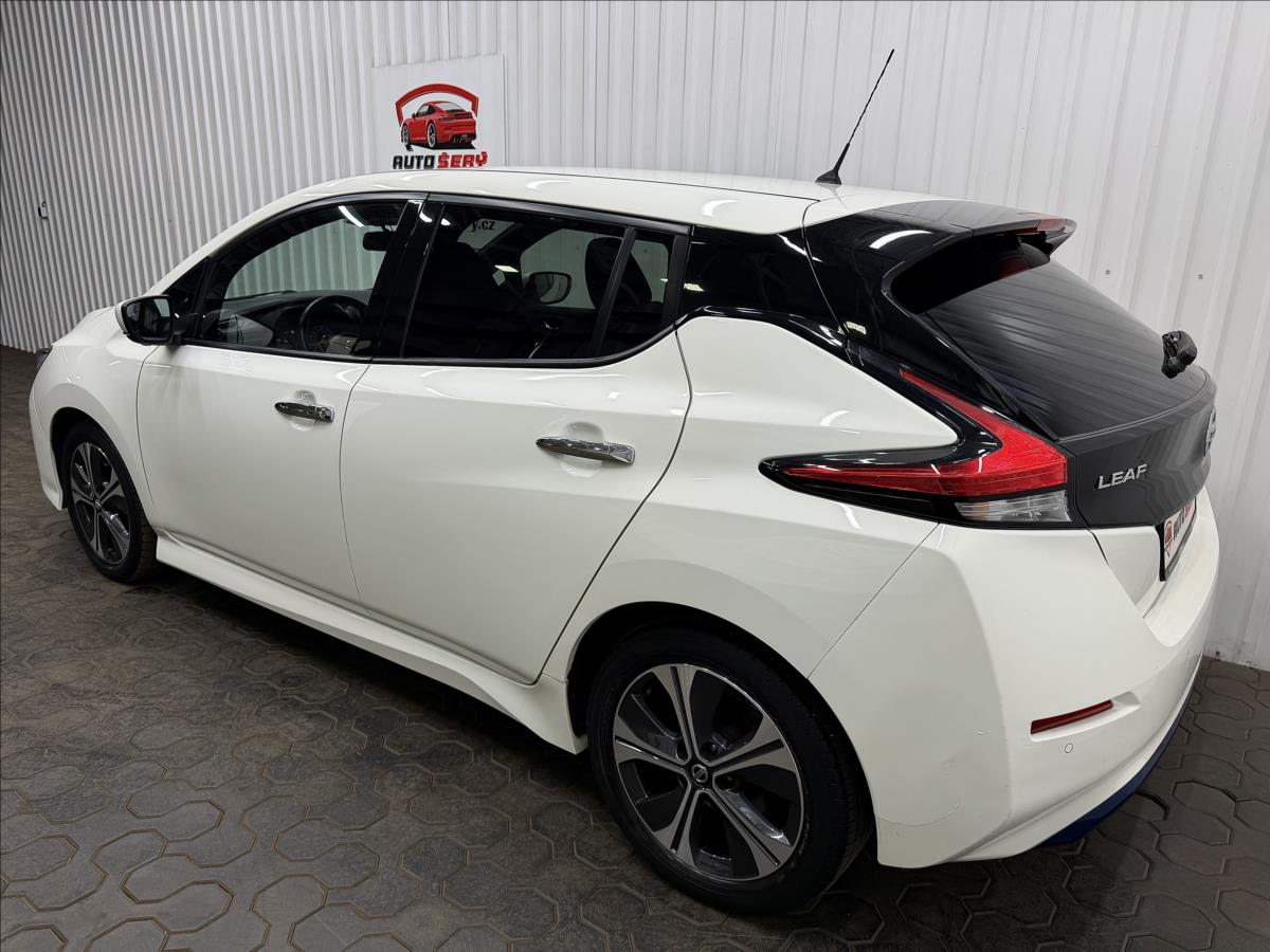nissan-leaf-n-connecta-110kw-soh-91 - 5