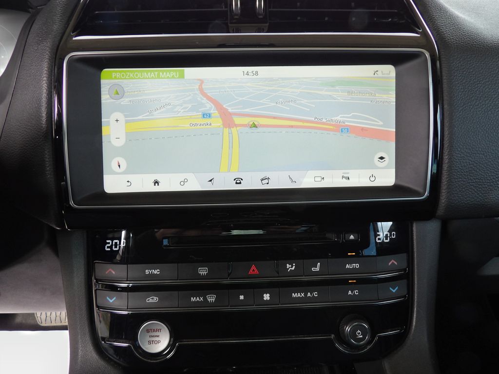 jaguar-f-pace-30d-awd-prestige-panorama-dph - 7