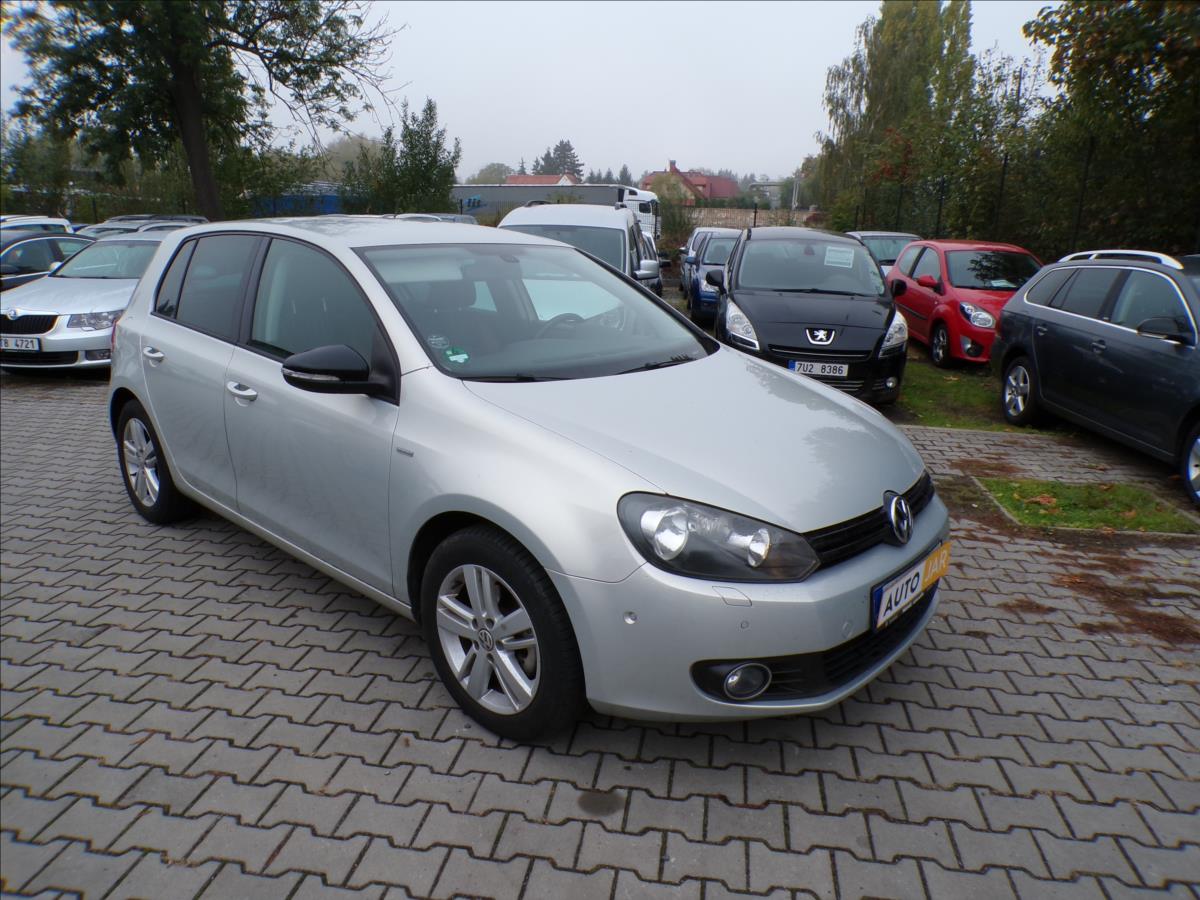 Volkswagen Golf 1,4 TSI  NEZÁVISLÉ TOPENÍ